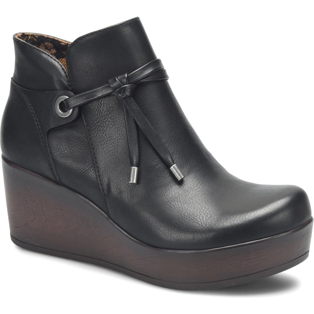B O C By Børn Leonna Wedge Bootie In Black