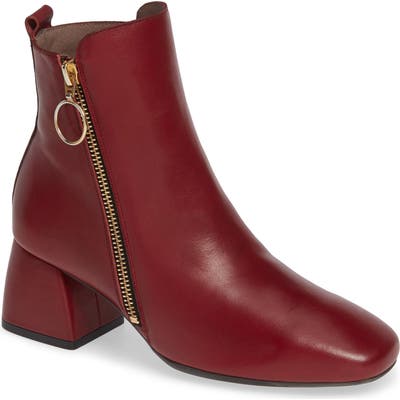 Wonders Block Heel Bootie, Red