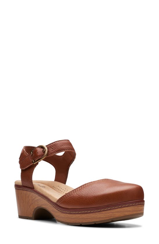 Clarks Paizlee Bay Sandal In Tan Leather