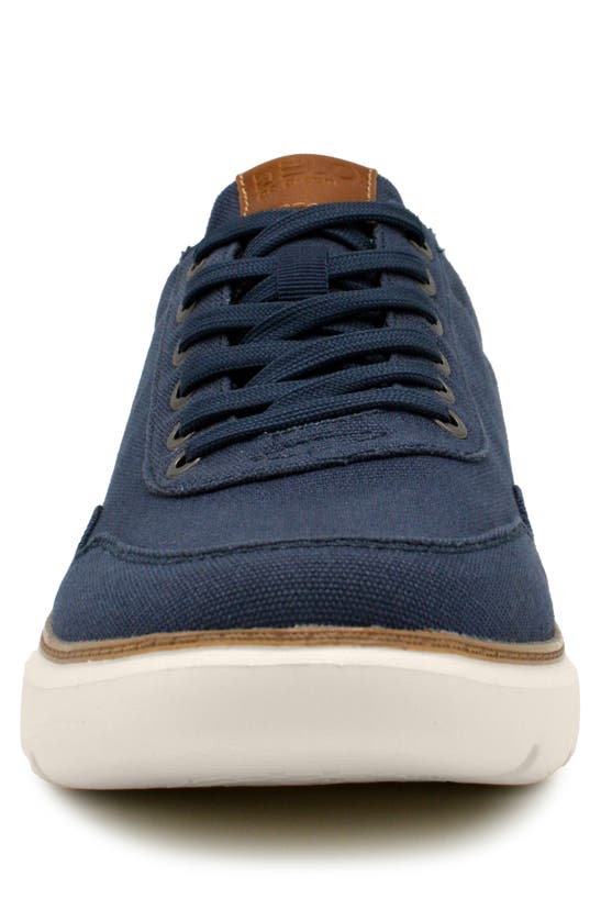 Delo Go Green Low Top Sneaker In Navy