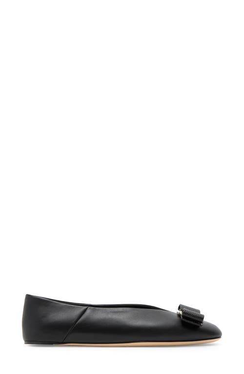 Shop Ferragamo Vanna Bow Ballet Flat In Black