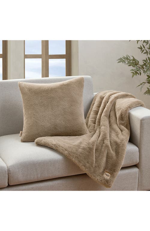 UGG(R) UGG(R) LANAI FLEECE THROW BLANKET 