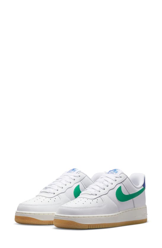 Storing bar hebzuchtig Nike Colourful Accents Air Force 1 '07 Sneakers Women In White | ModeSens