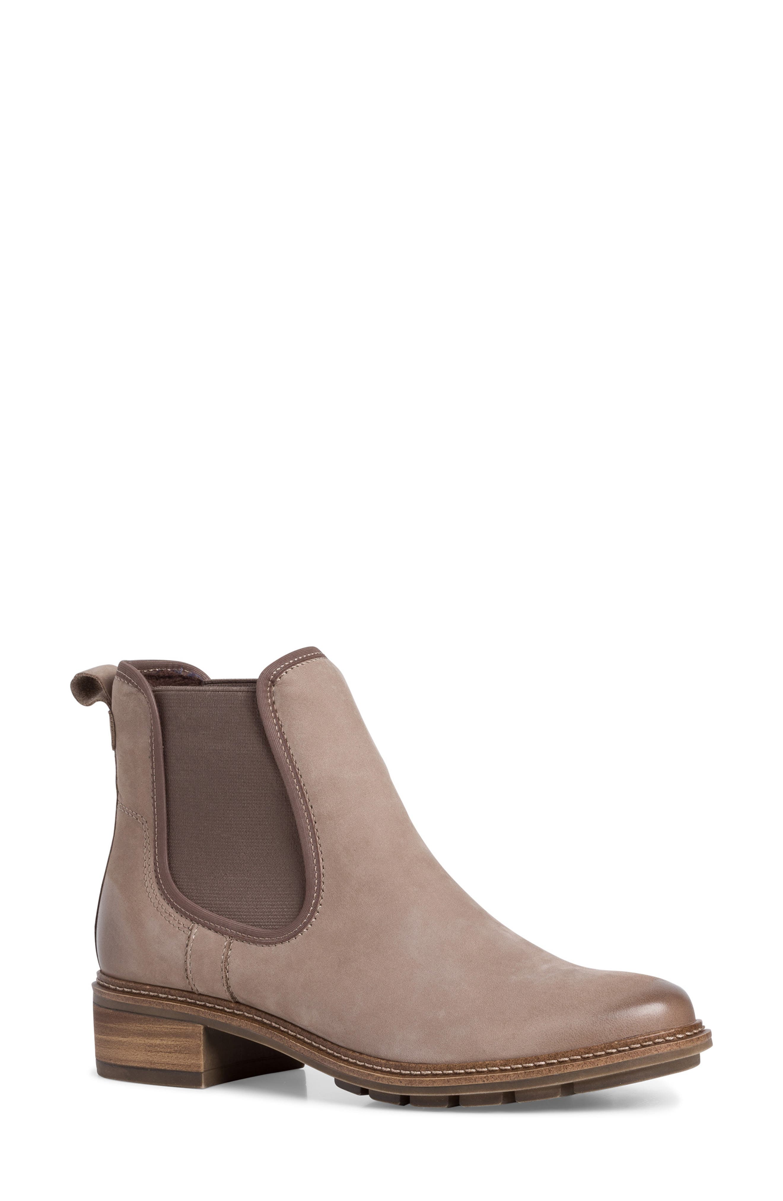 nordstrom womens chelsea boots