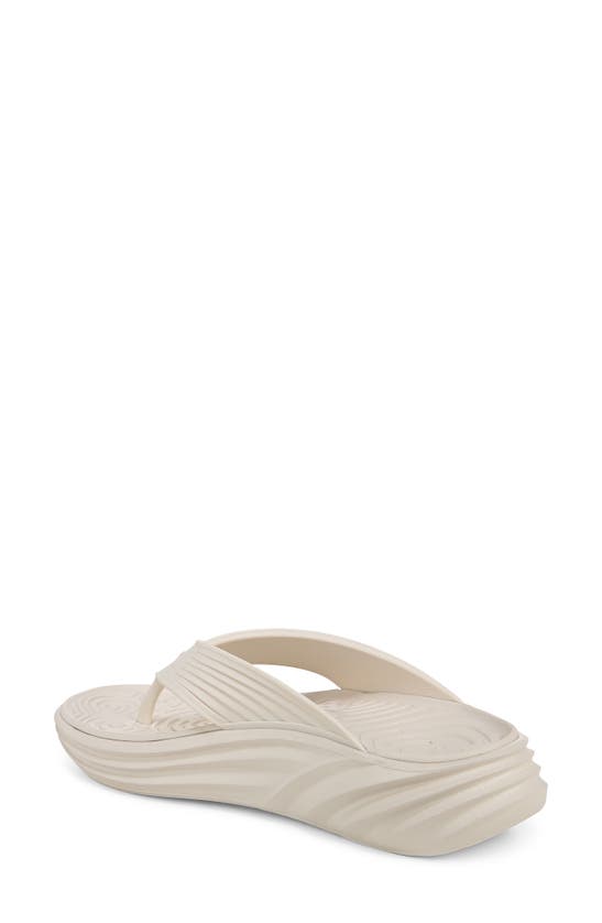 Shop Vionic Tide Rx Flip Flop In Cream