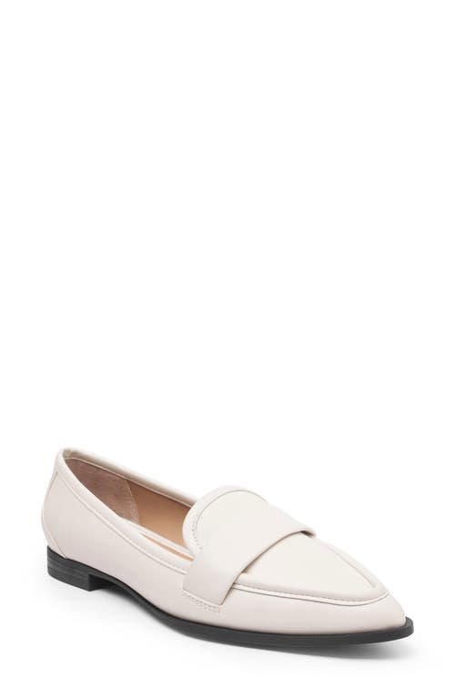 Alyza Leather Loafer in Oat
