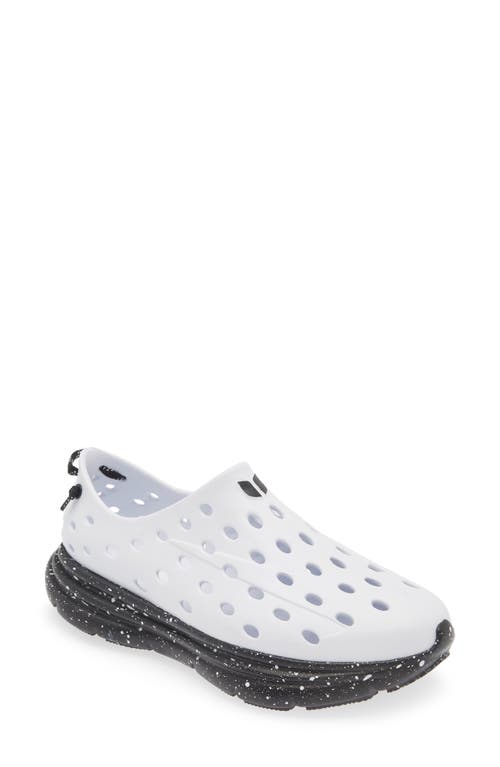 Gender Inclusive Revive Shoe in White/Black Speckle