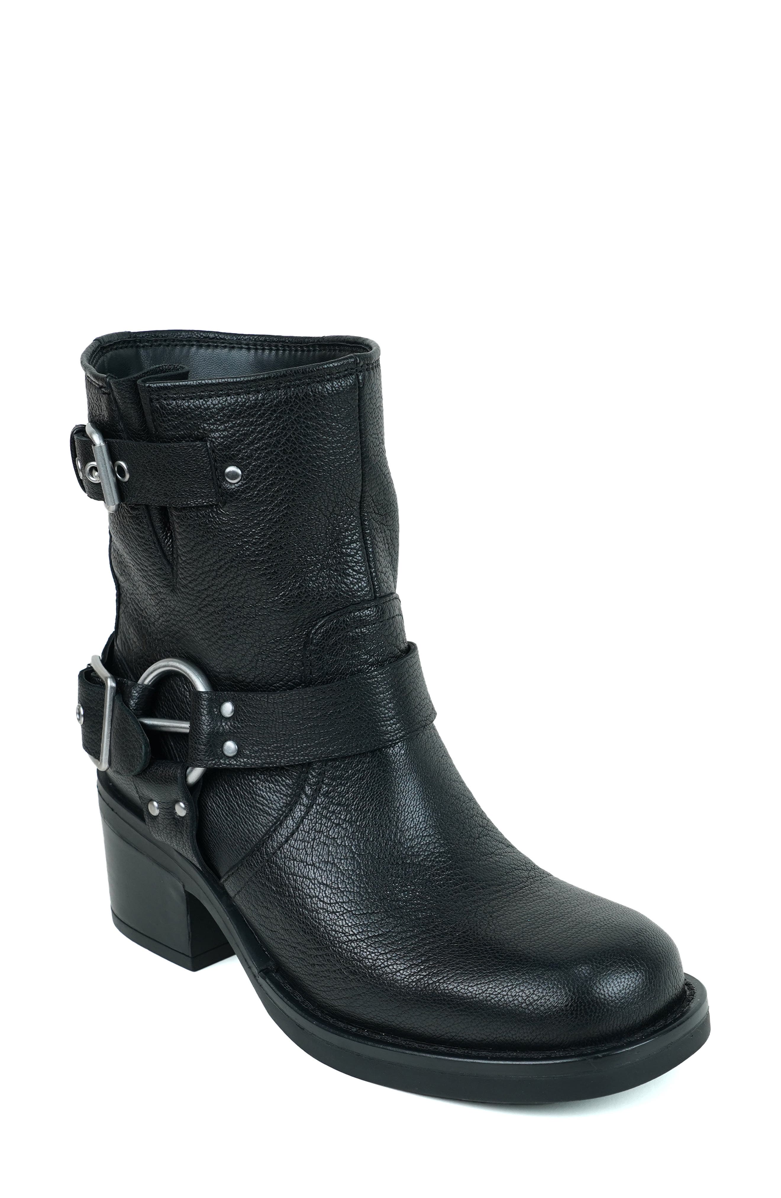Kenneth Cole Stride Bootie in Black Leather 
