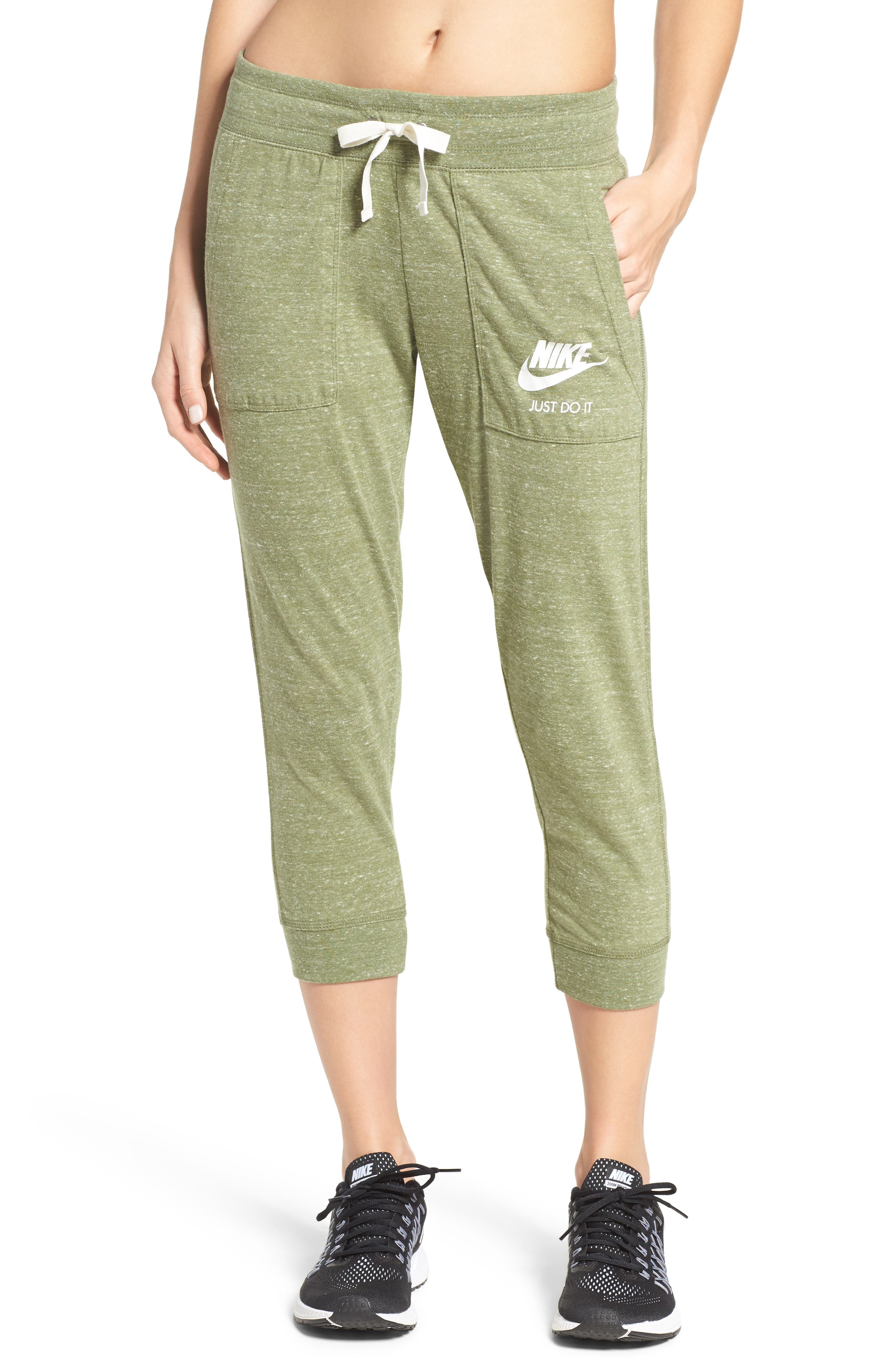 nike gym vintage capri