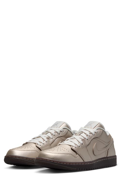 Jordan Air  1 Low Se Basketball Sneaker In Metallic Zinc/summit White