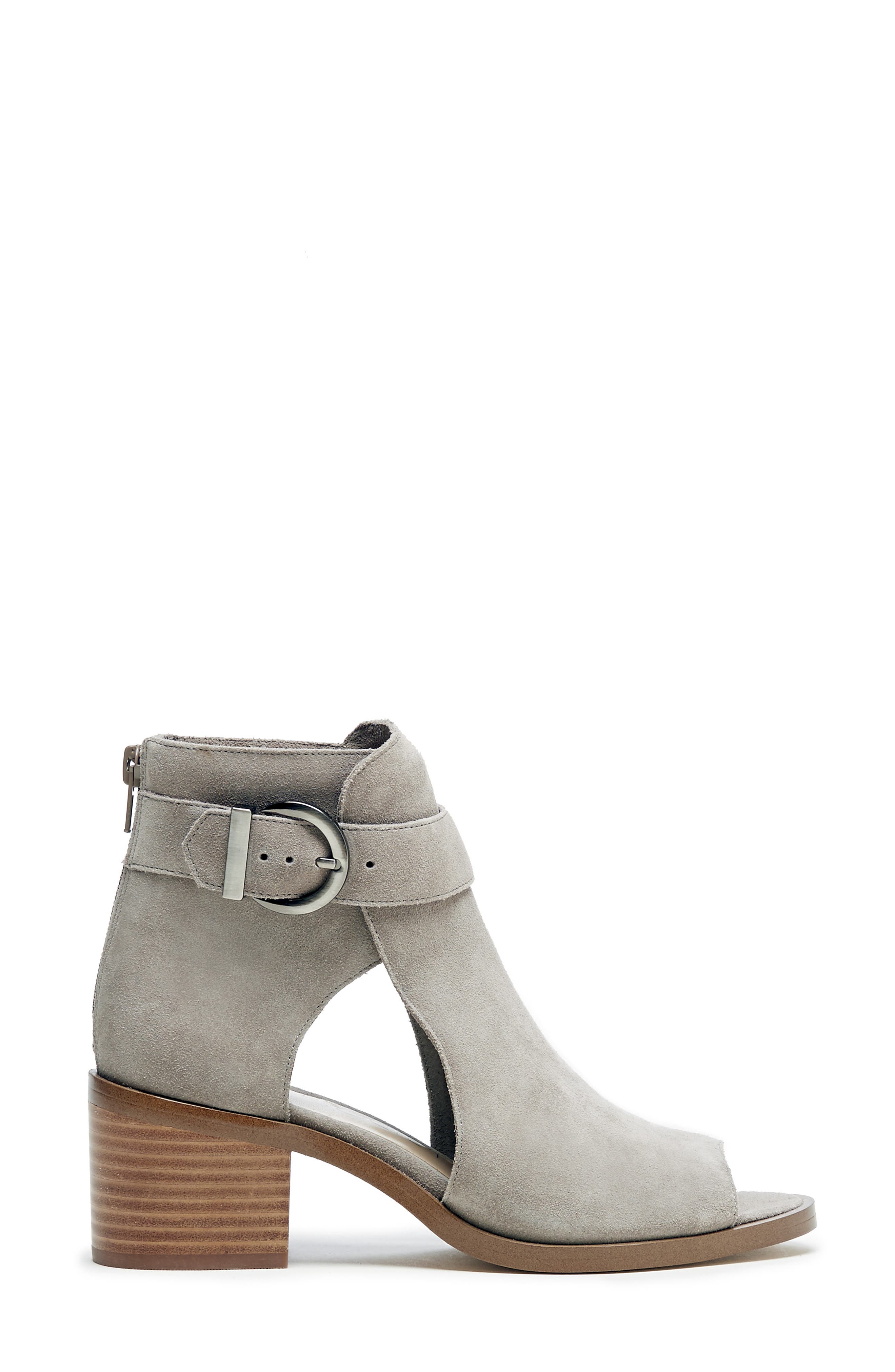 tracy block heel sandal
