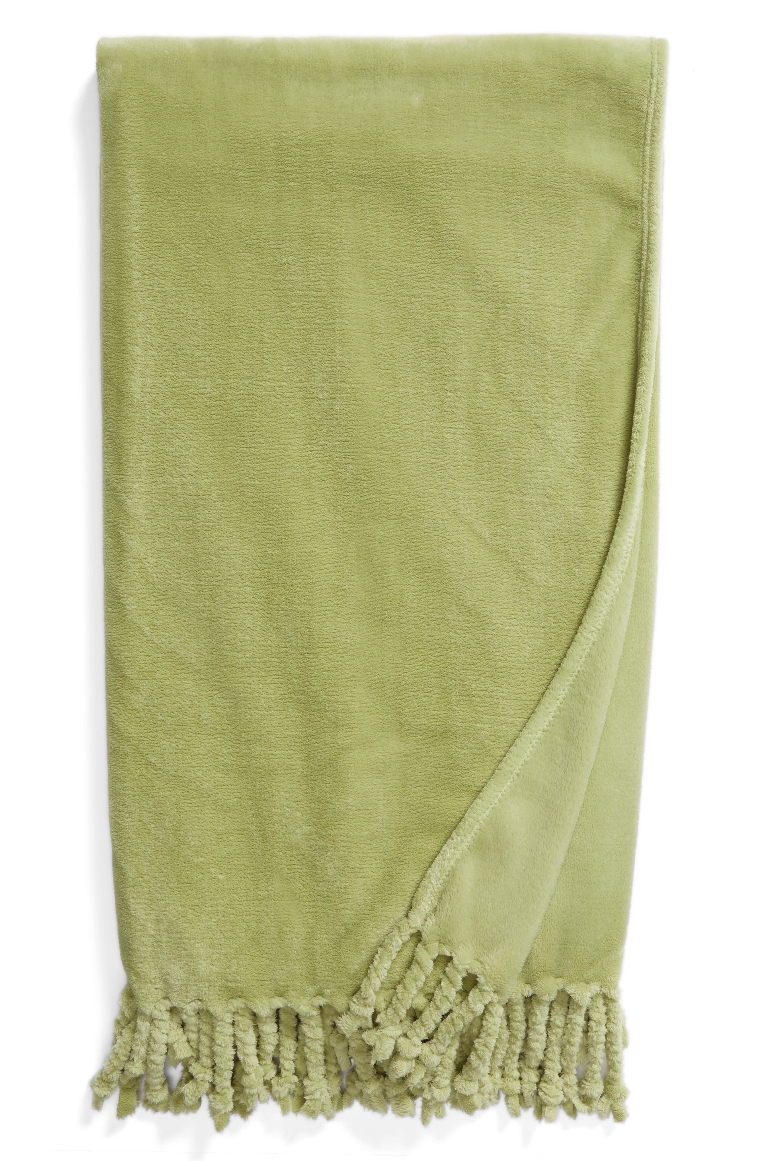 NORDSTROM AT HOME,
                            Kennebunk Bliss Plush Throw,
                            Main thumbnail 202, color,
                            360