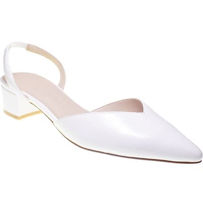 Cupcakes And Cashmere Laralee Pump- White