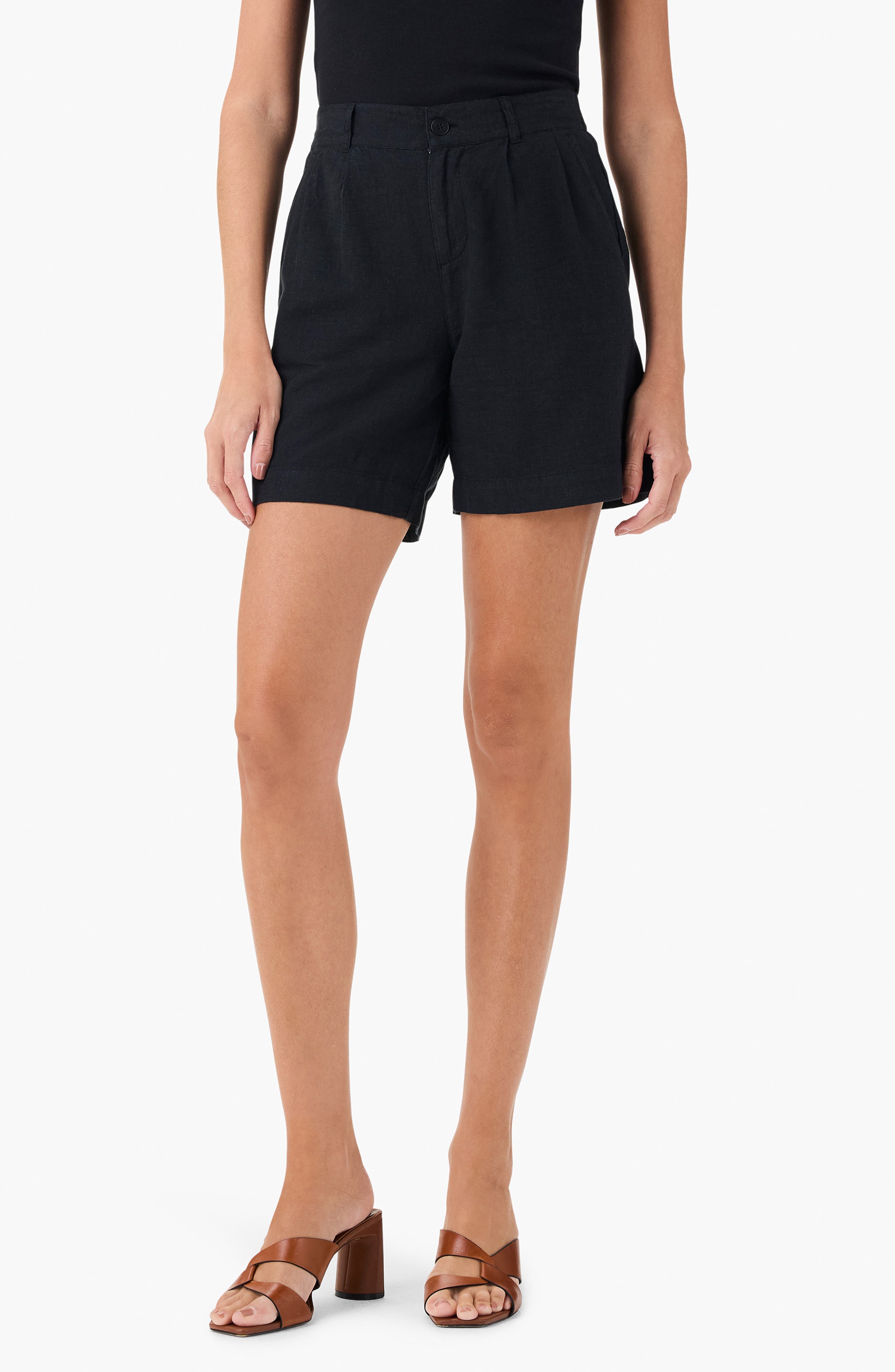 NIC+ZOE Rumba Organic Linen Blend Shorts in Black Onyx 