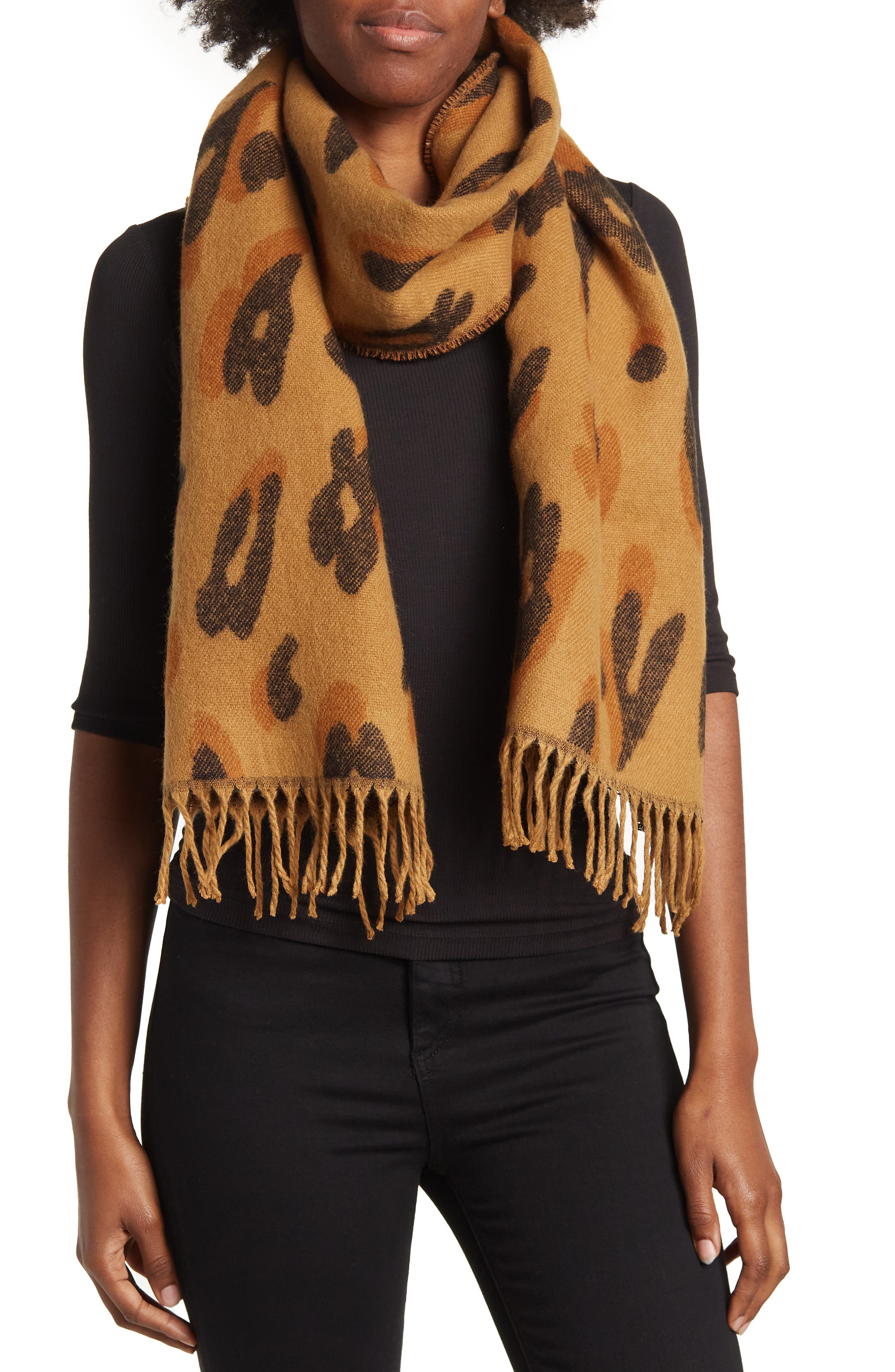 NEW WOMEN'S FREE PEOPLE RED BRUSHED ANIMAL WINTER SCARF 
