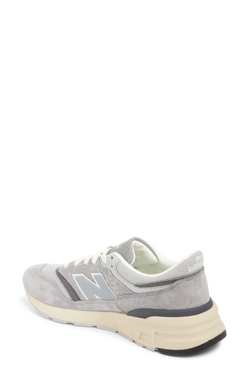 New Balance 997r Sneaker In Shadow Grey/raincloud