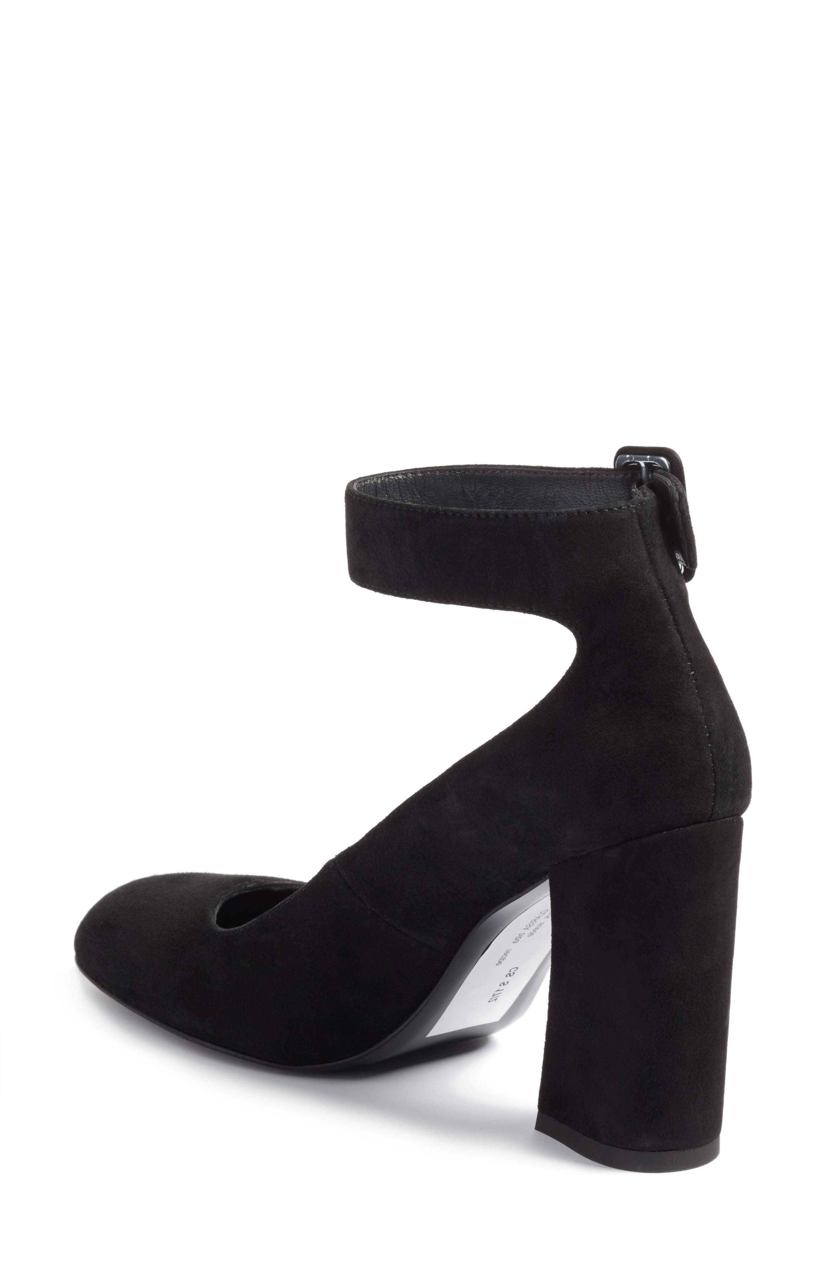 stuart weitzman clara pump