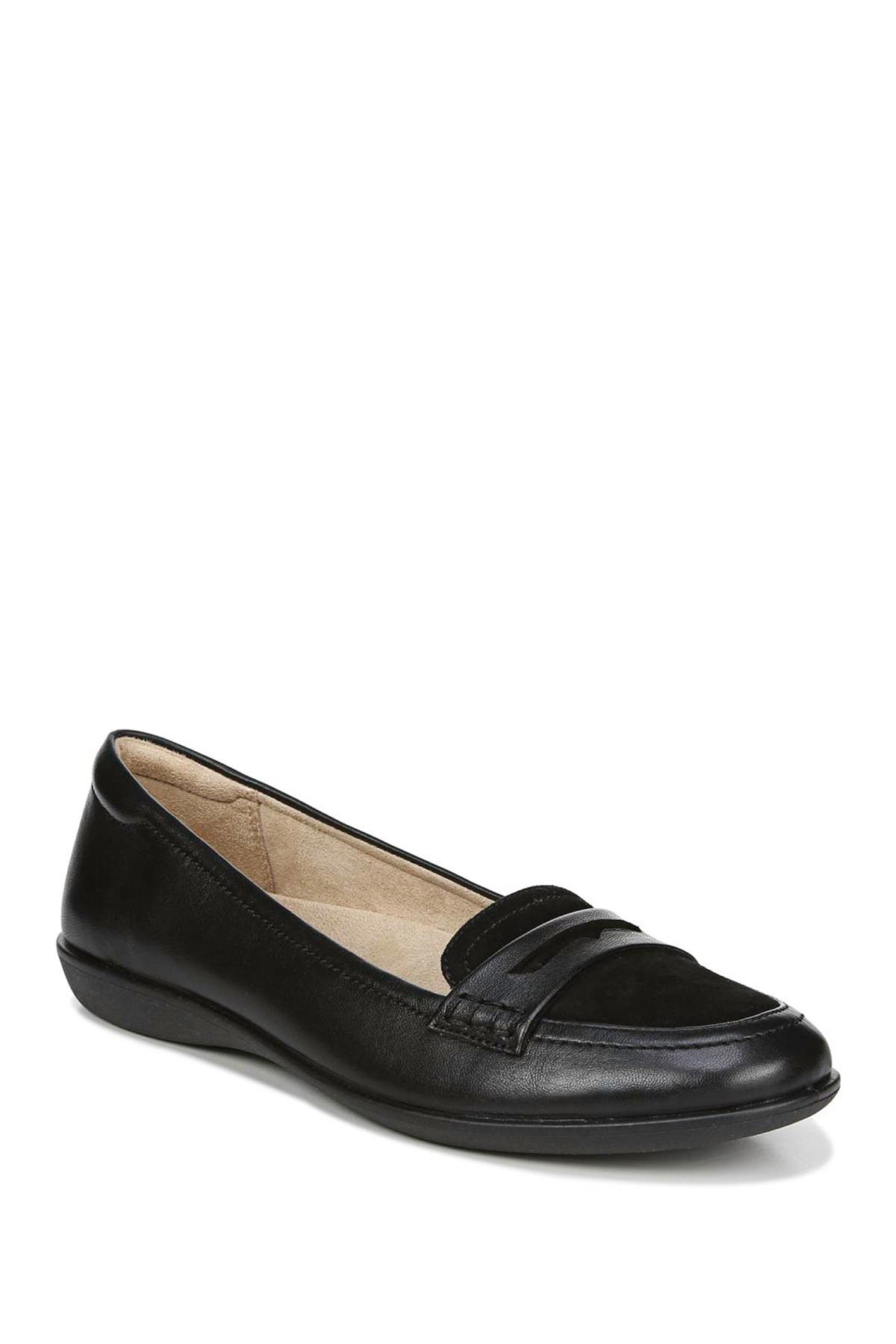 Naturalizer | Finley Leather Loafer 