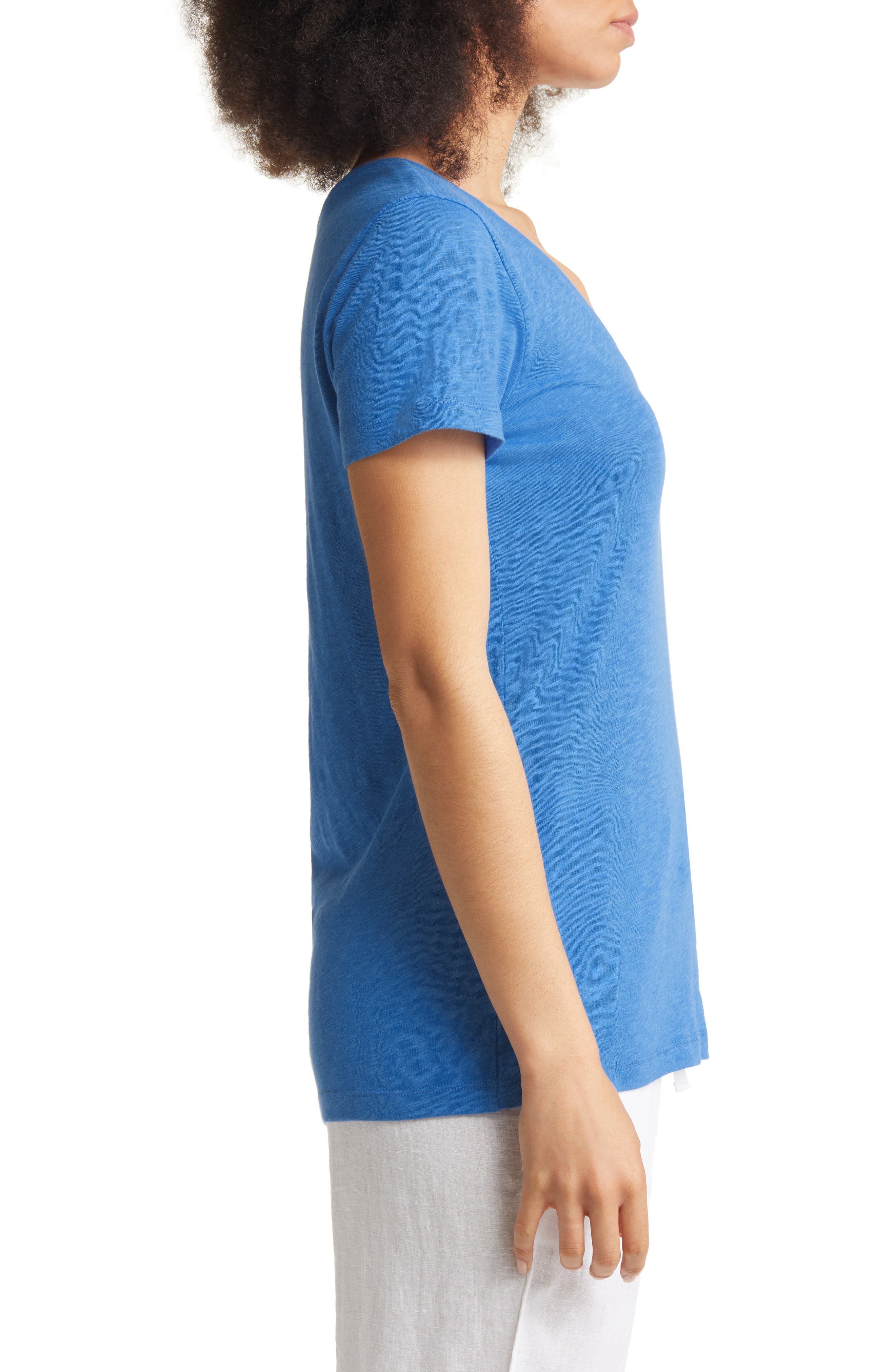 Caslon® Rounded V-Neck T-Shirt | Nordstrom
