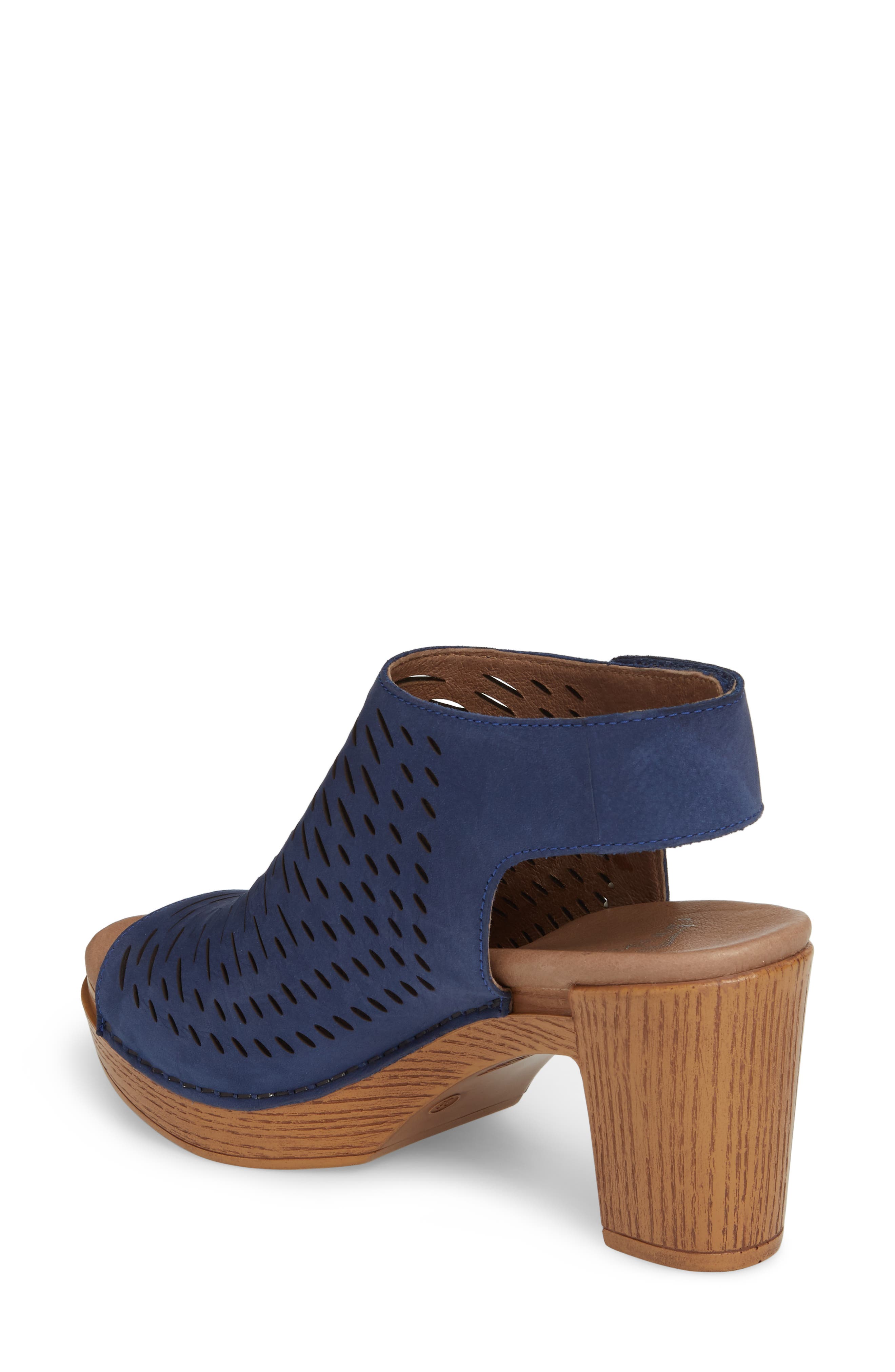 dansko women's danae heeled sandal