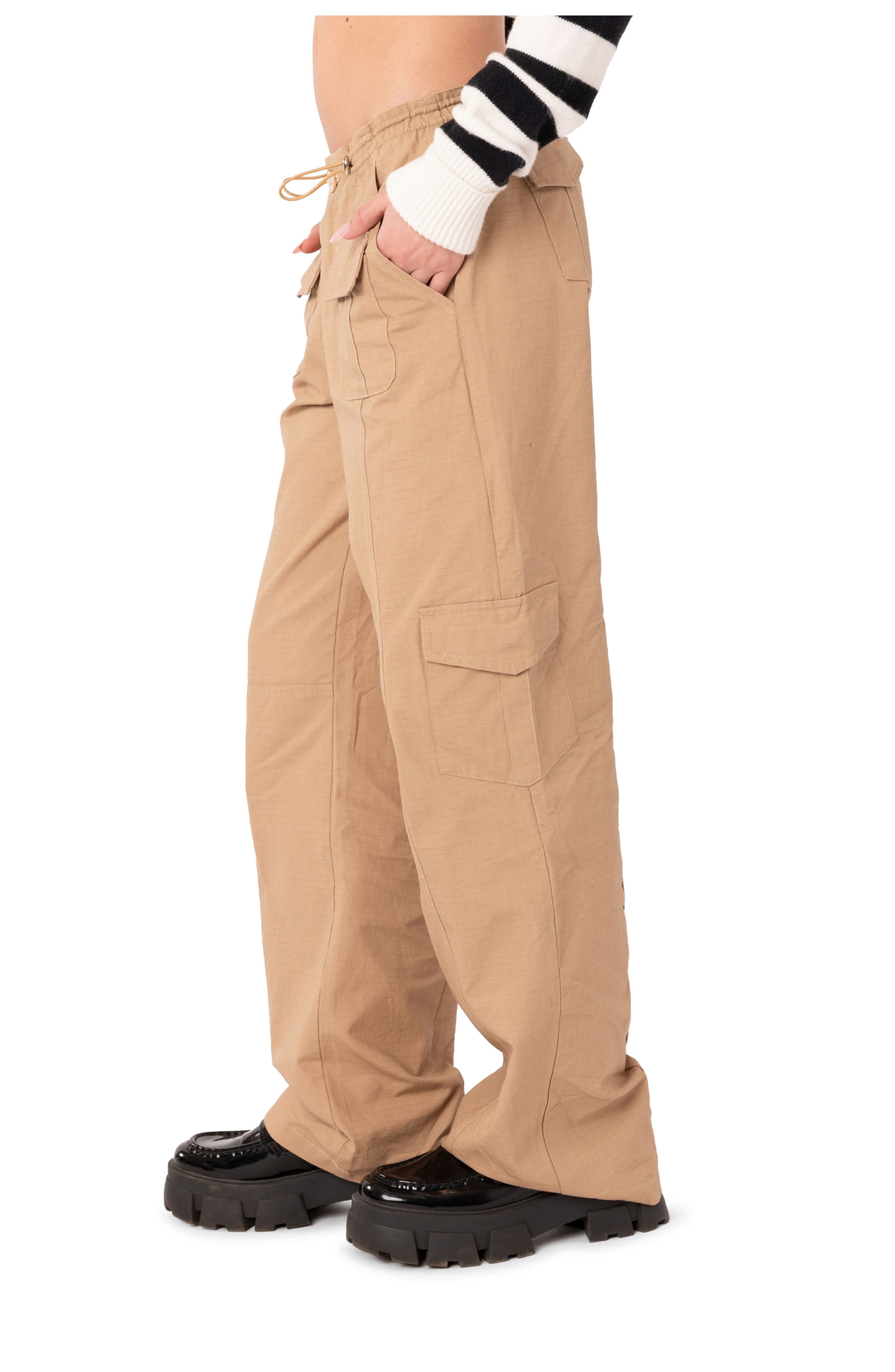 EDIKTED Zayla Low Rise Cotton Cargo Pants in Camel | Smart Closet