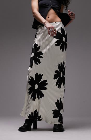 Louis Vuitton LV x YK Faces A-Line Mini Skirt White. Size 38