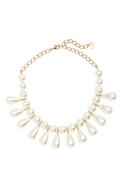 Shop Carolina Herrera Imitation Pearl Teardrop Choker Necklace