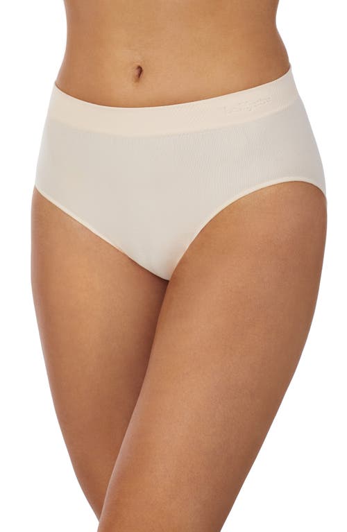Le Mystère Seamless Comfort Brief in Softshell