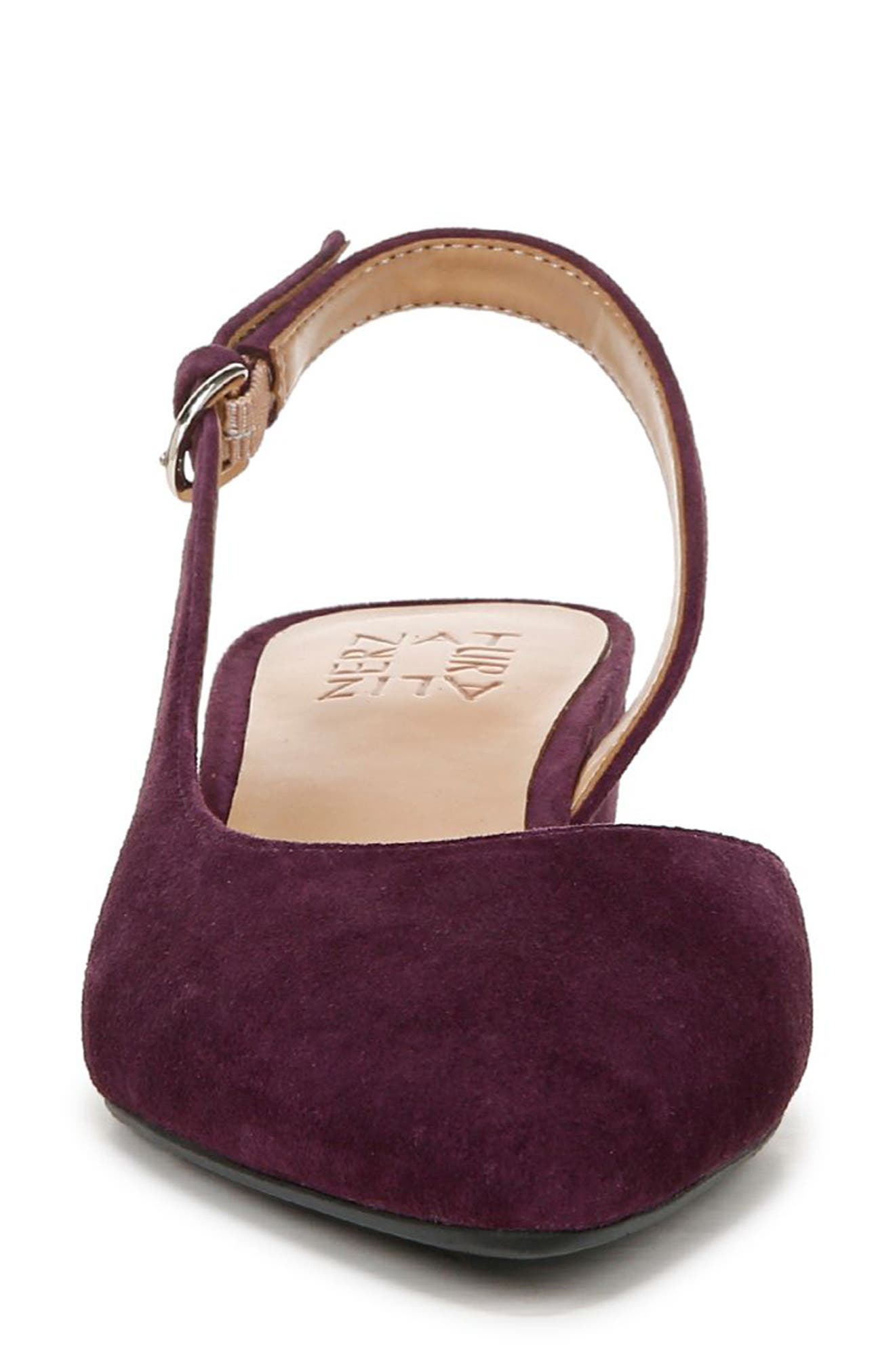 naturalizer banks pump