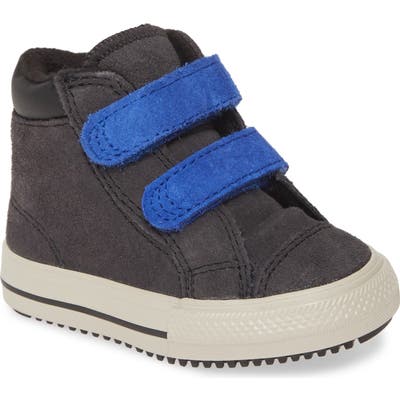Converse Chuck Taylor All Star 2V High Top Sneaker