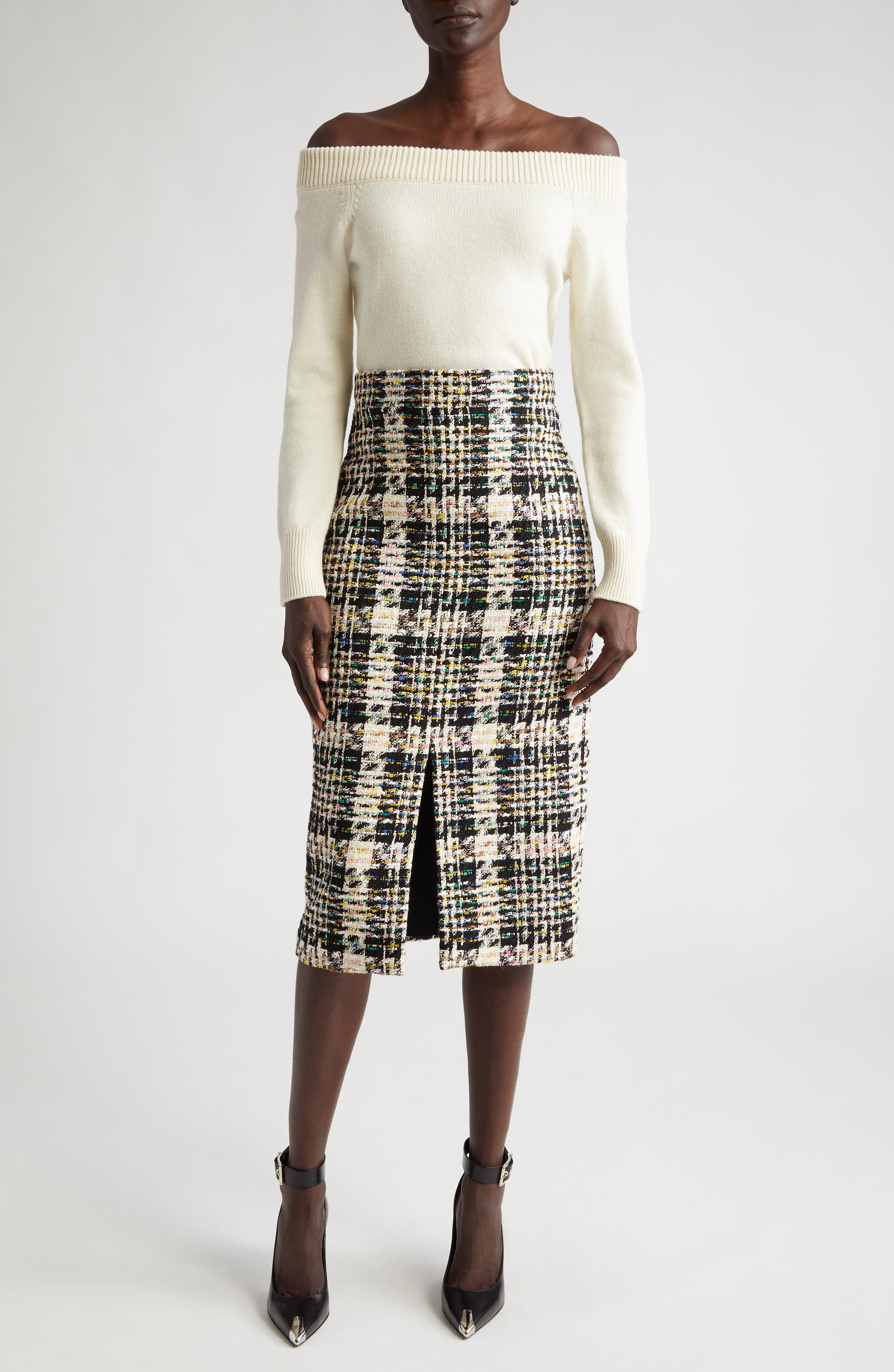 Alexander McQueen Front Slit Tweed Pencil Skirt in 9101 Grey