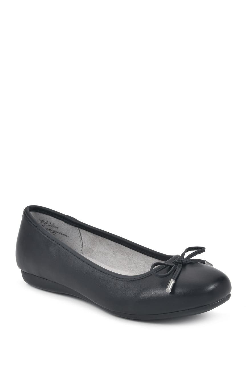 white mountain ballet flat