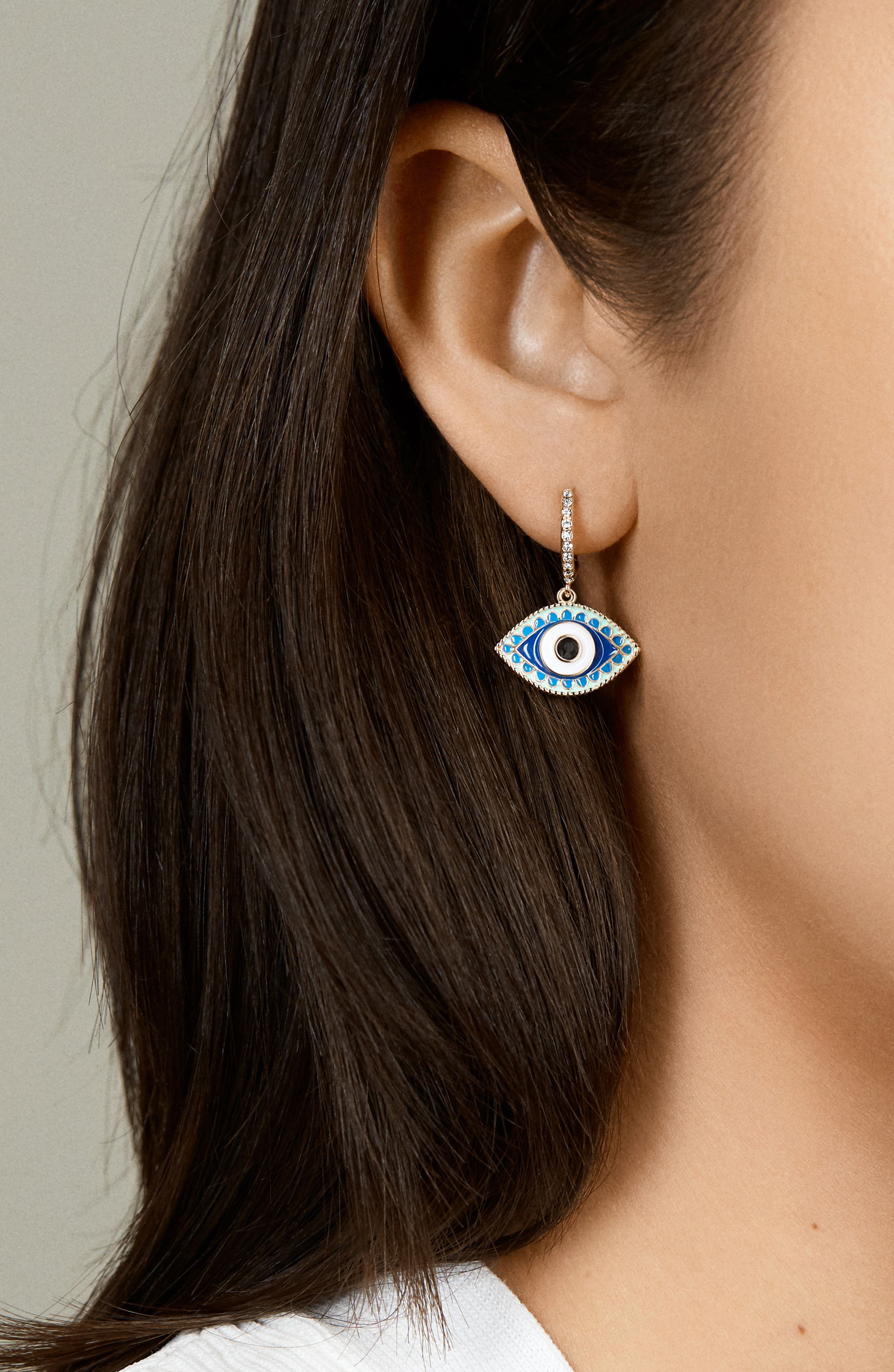 gucci eye earrings