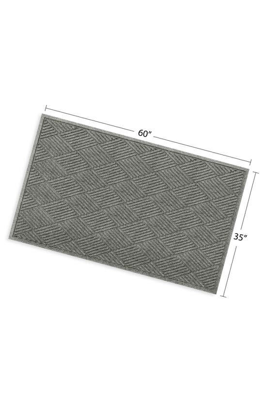 Shop Bungalow Flooring Waterhog Diamonds Floor Mat In Medium Gray