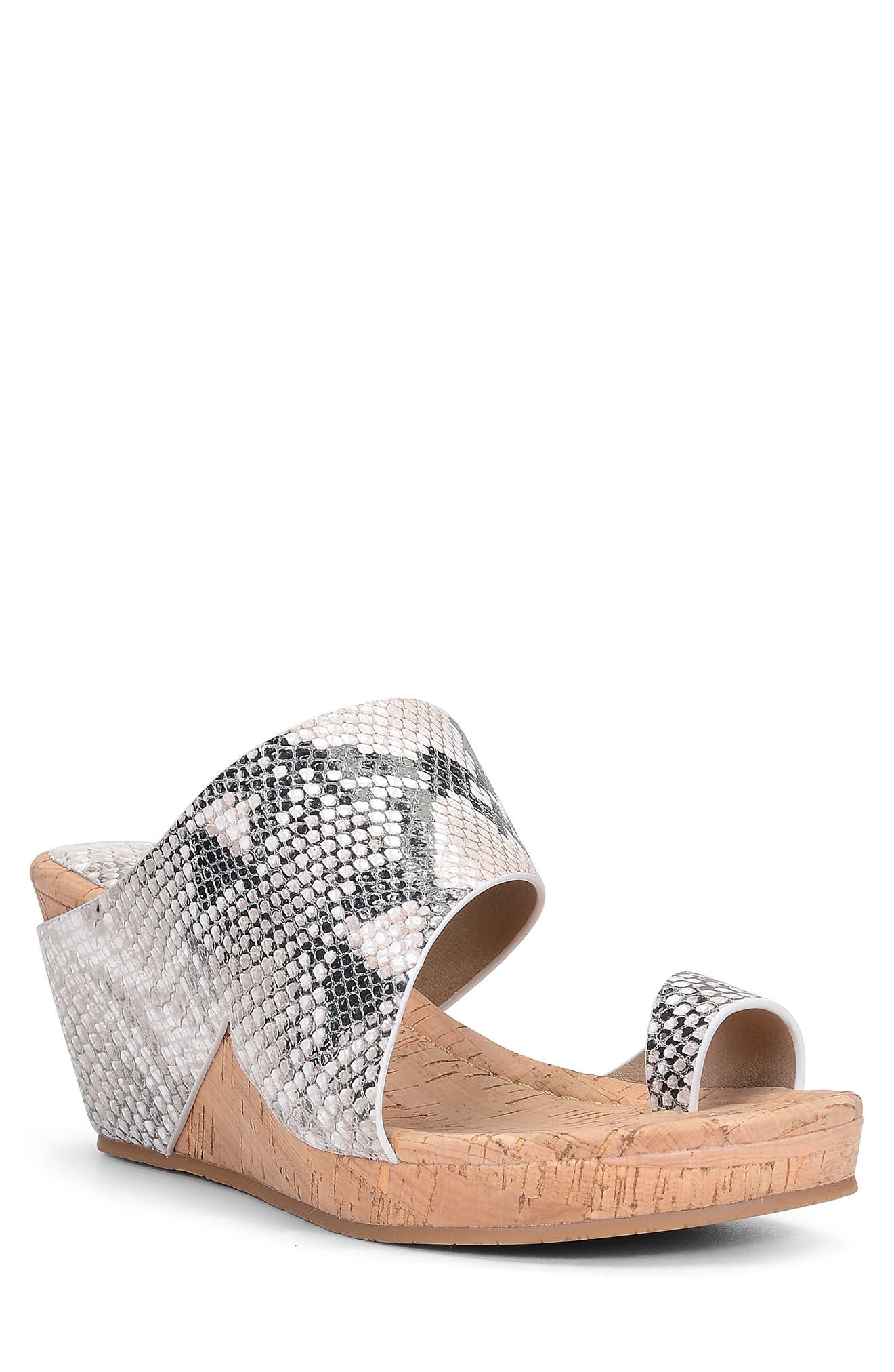 donald pliner toe ring sandals