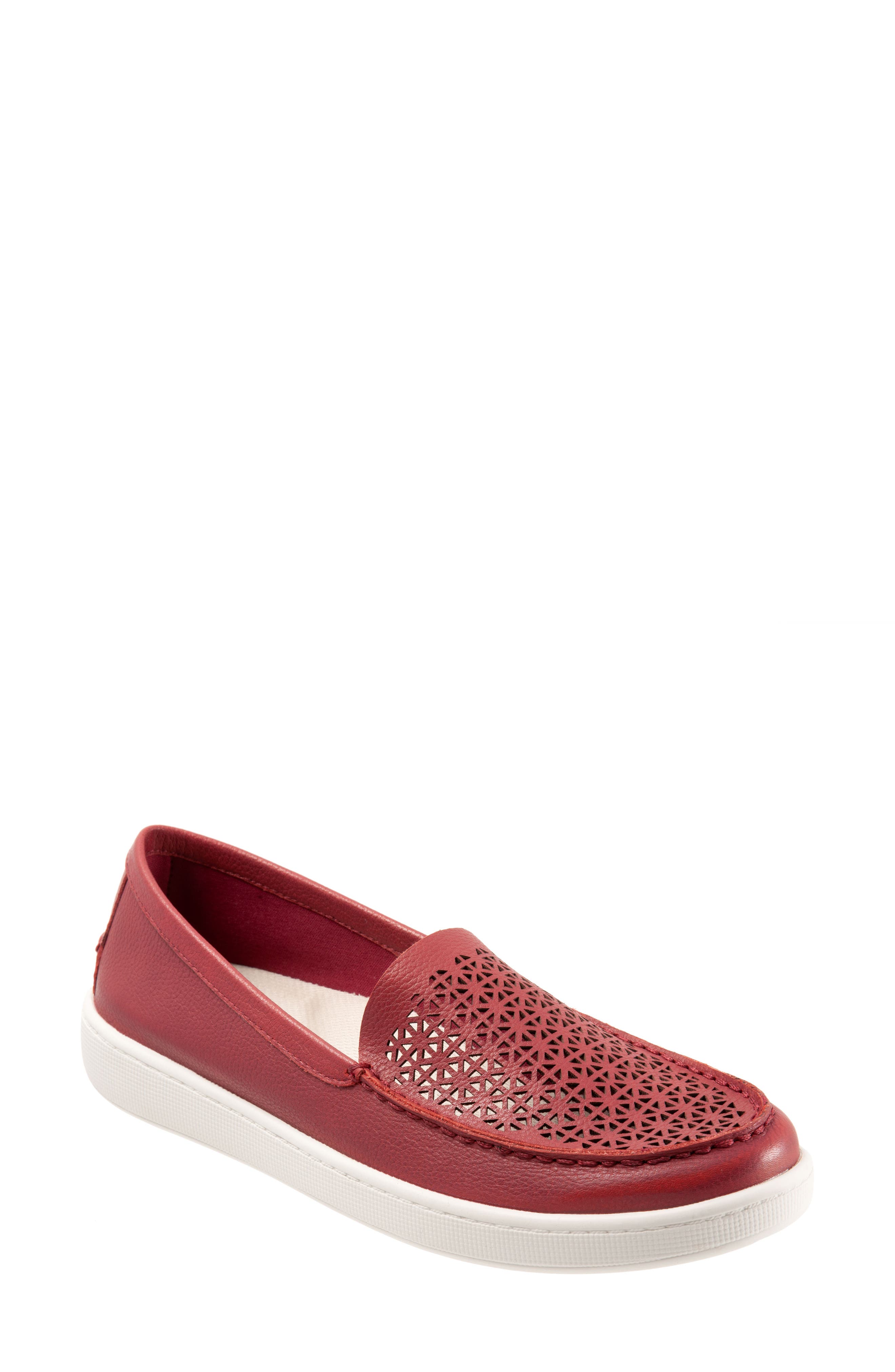 womens wide width red shoes