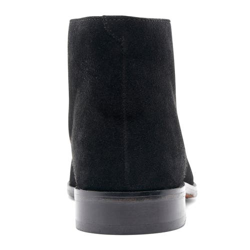 Carlos Santana Corazon Chukka Boot In Black Suede