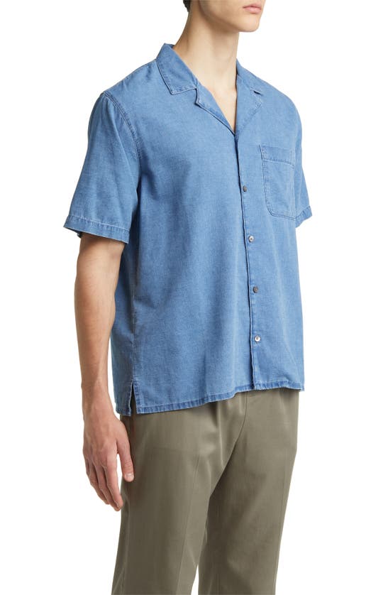 Shop Frame Short Sleeve Cotton & Linen Chambray Camp Shirt In Salt Water