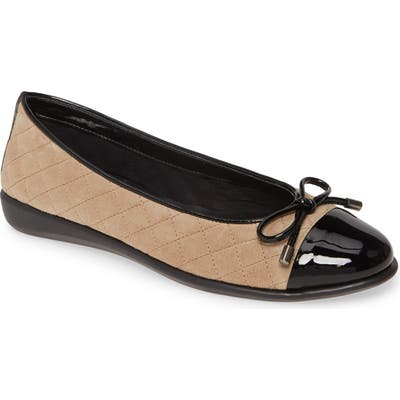 The Flexx Riseco Quilted Ballet Flat- Beige