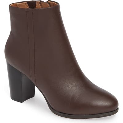 Vionic Kennedy Ankle Bootie, Brown