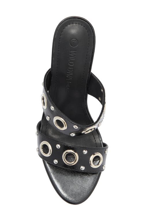 Wild Diva Lounge Bennie Grommet Sandal In Black