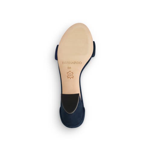 BERNARDO FOOTWEAR BERNARDO FOOTWEAR BOWIE ANKLE STRAP HEELED SANDAL 