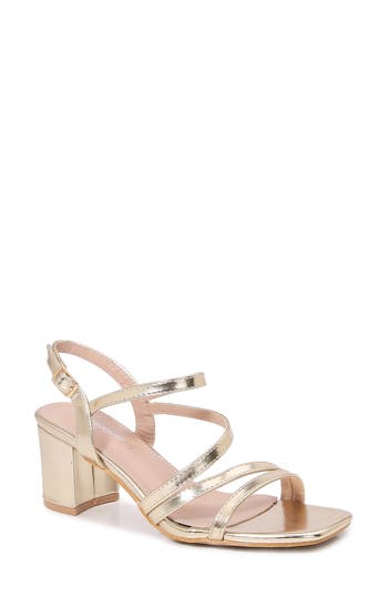 Berness Everlee Sandal In Gold