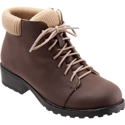 Trotters Becky Weatherproof Bootie, Brown