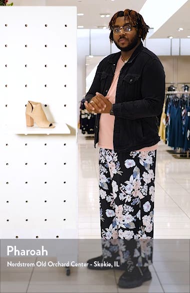 vince camuto fedrilla open toe bootie