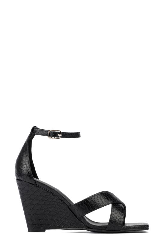 Fashion To Figure Marcie Snake Embossed Wedge Sandal In Black