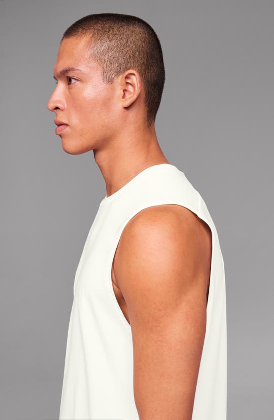 Shop On Focus Performance Sleeveless T-shirt In White