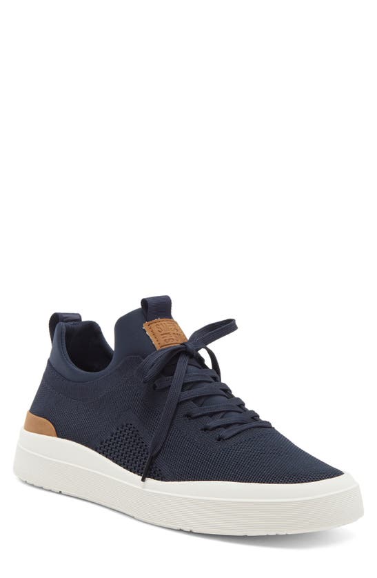 Steve Madden Pisces Sneaker In Navy