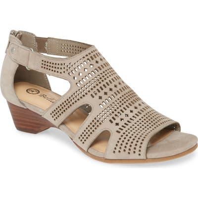 Bella Vita Quinby Sandal- Beige