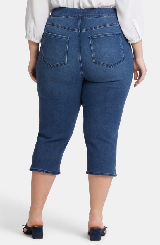 Nydj Dakota Side Slit Pull-on Capri Jeans In Olympus